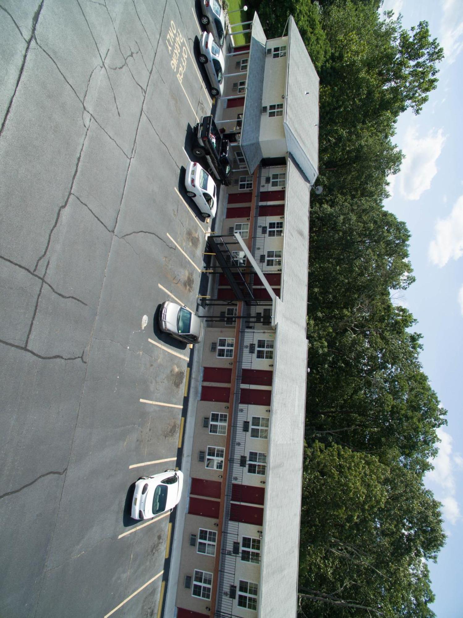 Red Carpet Inn Berlin Buitenkant foto