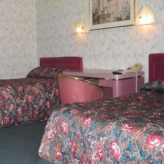 Red Carpet Inn Berlin Buitenkant foto